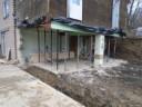 thumbnail of house with temporary foundation support